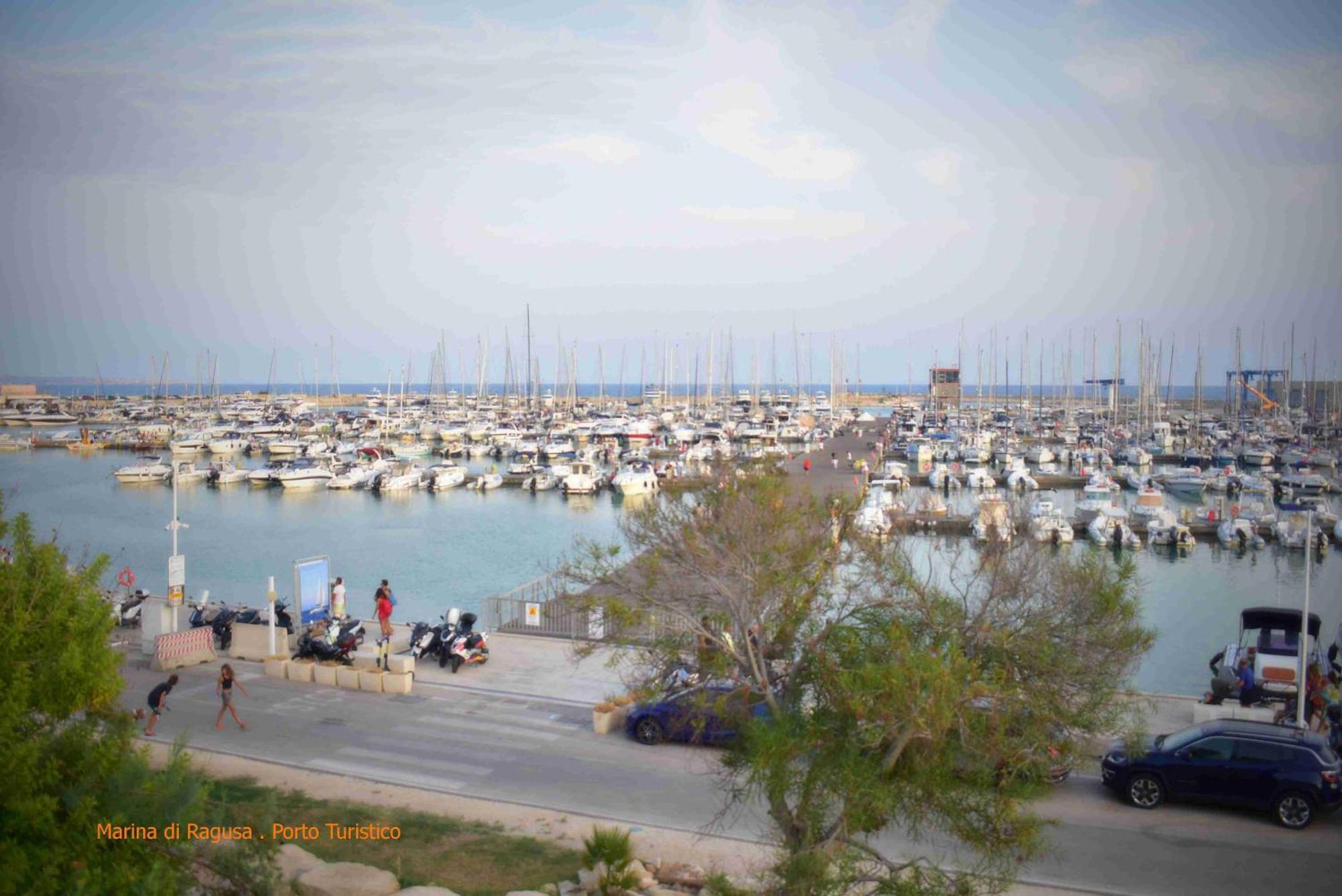 דונלוקאטה Casa Sicilia - Riviera Sicily Beach Guest House מראה חיצוני תמונה